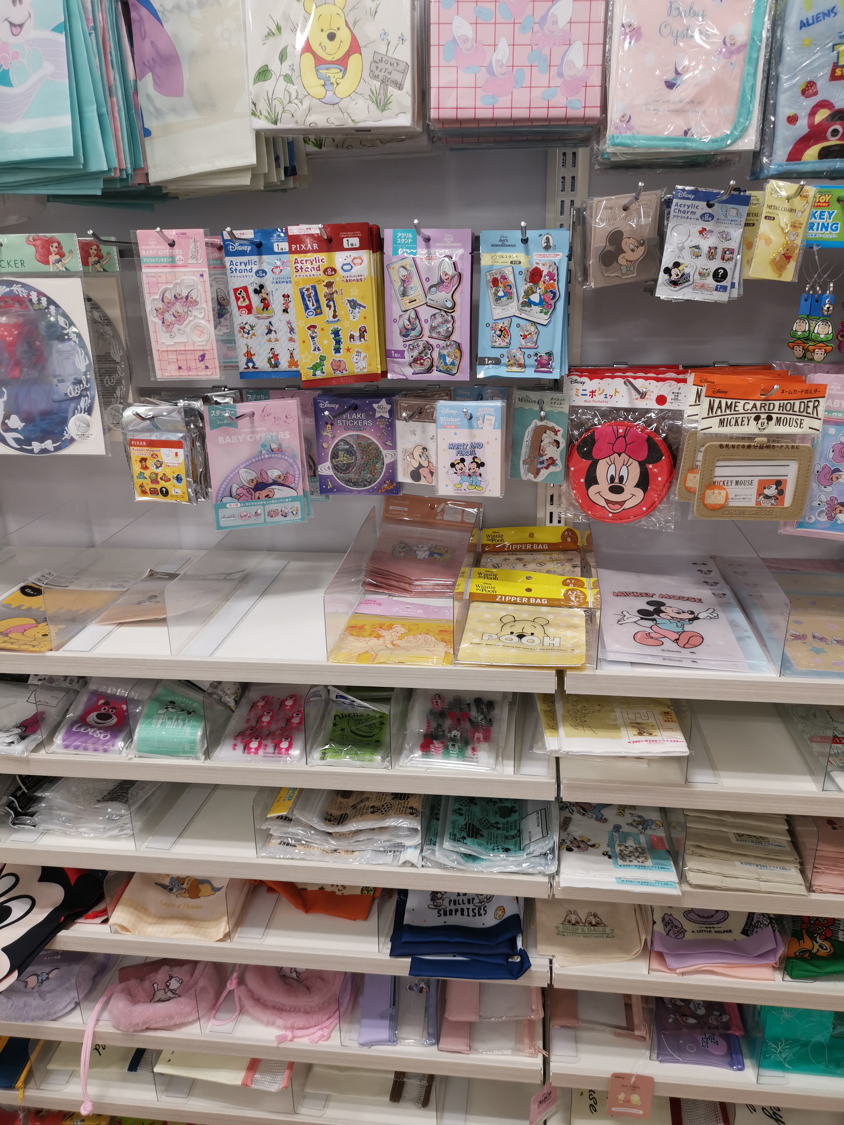 日本百元店卡通动漫产品