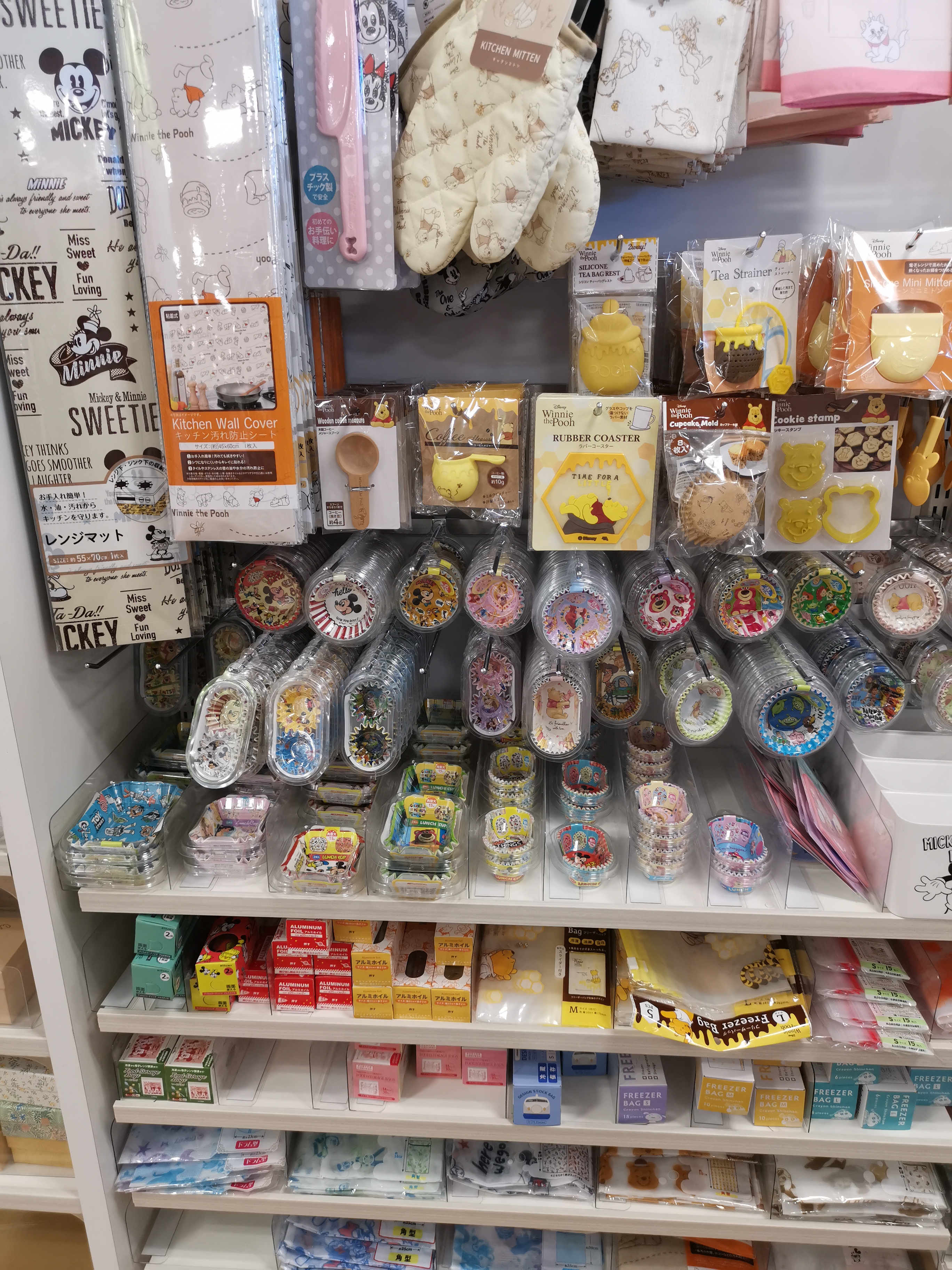 日本百元店卡通动漫产品